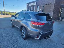 2017 Toyota Highlander AWD 4DR LIMITED WITH NAV& LOW KILOMETER - Photo 8