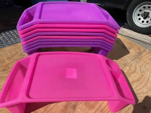 KID’S LAP DESKS
