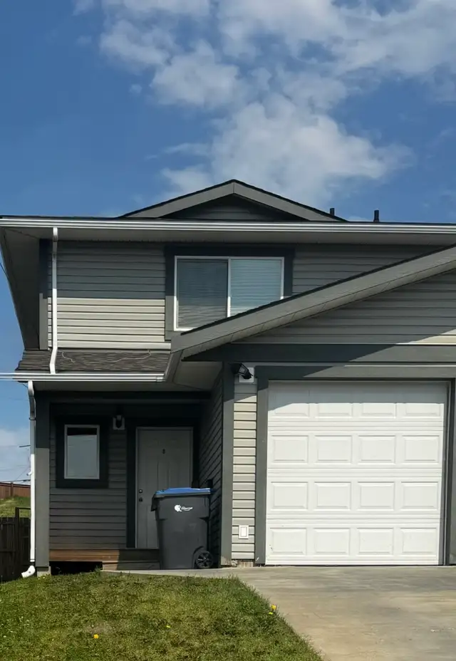 QUALITY, OPEN, 3 BEDROOM, GARAGE & FENCED YARD, FRANK ROSS AREA