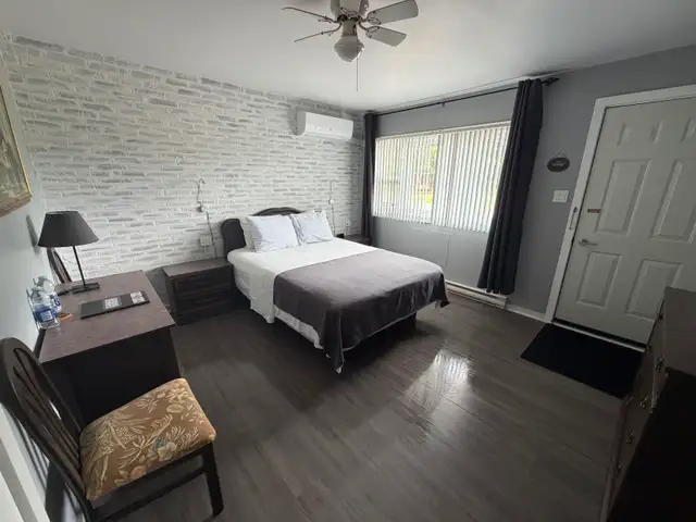 Private bath and entrance, fully furnished, all-included