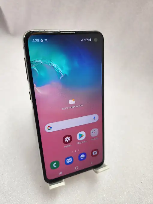 Samsung Galacy S10E 128gb White 3 Months Warranty W/Charger