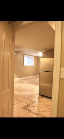 Bright Spacious 2-Bedroom Apt in Etobicoke Available Dec 1st - Photo 2
