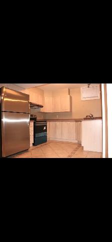 Bright Spacious 2-Bedroom Apt in Etobicoke Available Dec 1st - Photo 3
