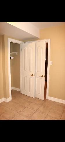 Bright Spacious 2-Bedroom Apt in Etobicoke Available Dec 1st - Photo 8