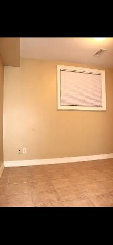 Bright Spacious 2-Bedroom Apt in Etobicoke Available Dec 1st - Photo 10