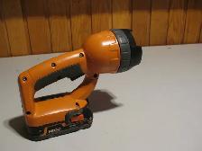 RIDGID 18 Volt Flashlight, Drill, and Charger - Photo 4