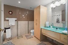 Spacious 1bdrm Loft-style Condo in the iconic Ashdown Warehouse! - Photo 10