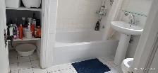 Big room for rent, Close metro Monk, All included. - Photo 6