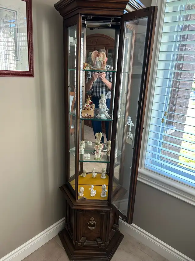 curio cabinet
