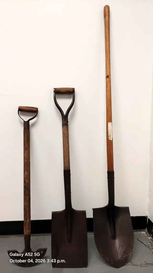 Round Point & Square Point Shovel plus Turf Edger