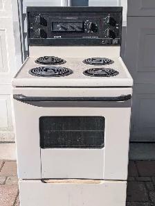 24-Inch Electric Coil Stove apartment size - Photo 2