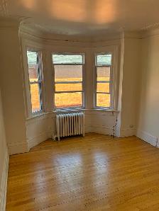3 Bedroom Centretown Apartment for Rent (353 Frank St) - Photo 7