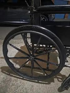 Wheelchair - Great Condition - Photo 2