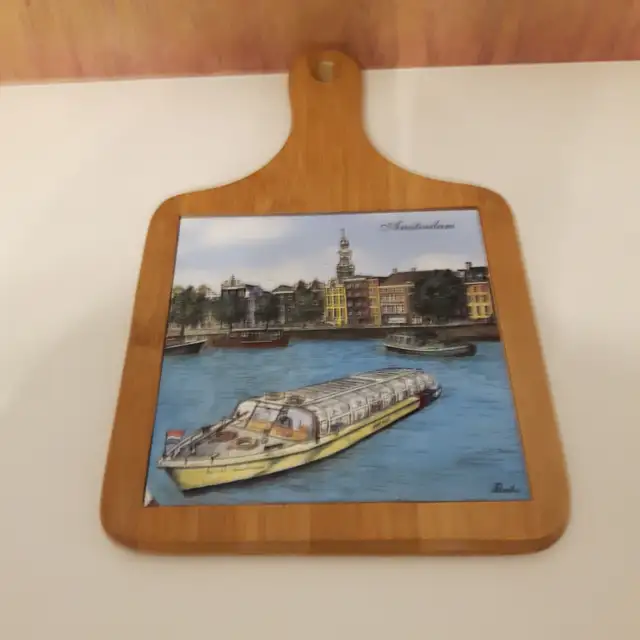 BEAU CADRE NEUF D'AMSTERDAM 12'HAUx8'LAR SIGNÉ PARDY: $20.00