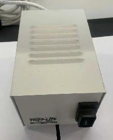 Tripp Lite IS250HG   250W medical-grade isolation transformer - Photo 3