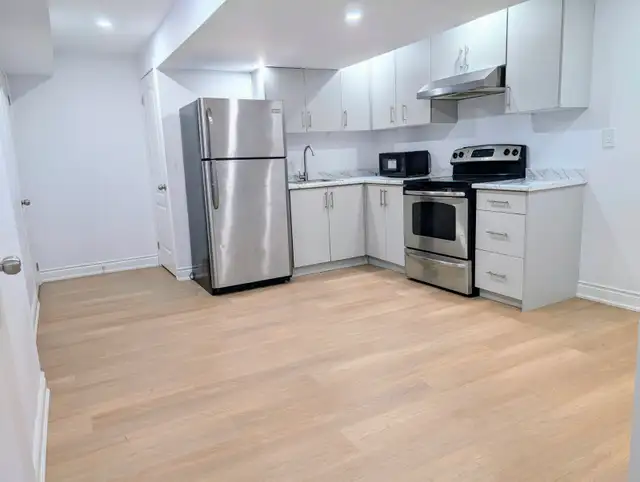 2 Bedrooms   Den   1 Bath (Excellent location) with parking