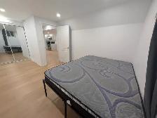 2 Bedrooms   Den   1 Bath (Excellent location) with parking - Photo 4