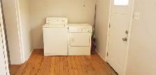 Bright 2-Bed Duplex Apartment with Sunroom  Utilities Included - Photo 8