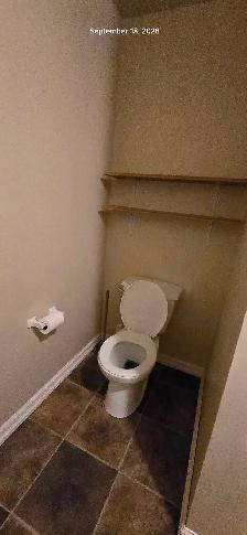 large room for rent with private bath - Photo 4