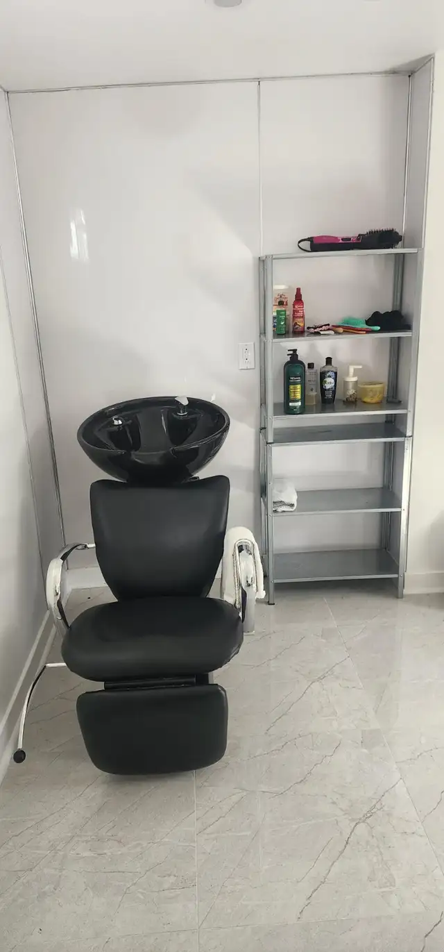 Détressage & lavage de cheveux — Rivière-des-Prairies, Montré
