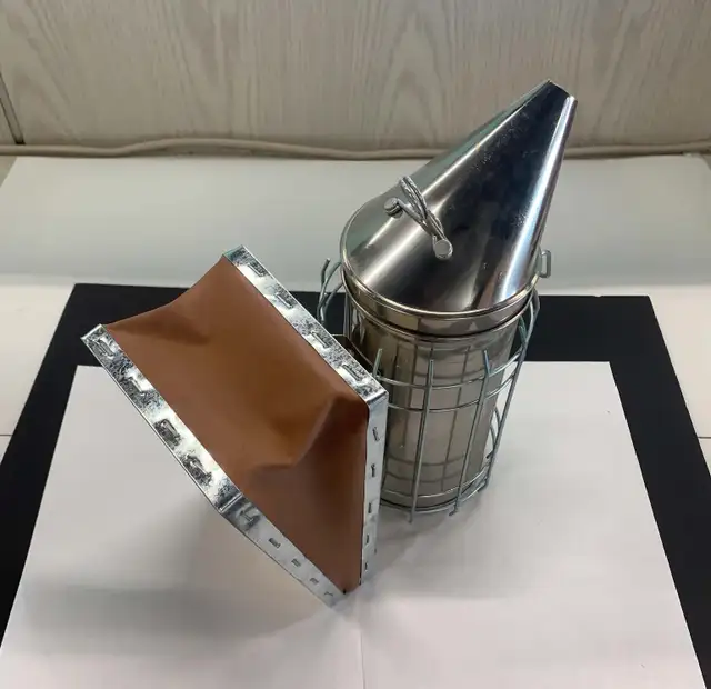 Blisstime Stainless Steel Bee Hive Smoker With Heat Shield Beeke