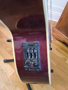 Guitare Washburn acoustique et électrique - Photo 3