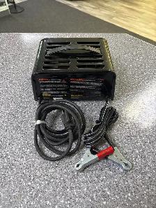 Schumacher 6 amp Battery Charger - Photo 2