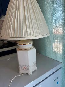 Classic Patterned Ceramic Table Lamp Set - Photo 3