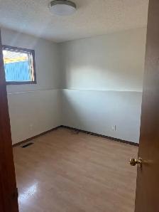2 bedrooms basement unit for rent in Taradale NE neighbourhood - Photo 3
