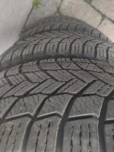 225-65R17x4 pneus hiver Michelin X-Ice Snow. Excellent état. - Photo 2