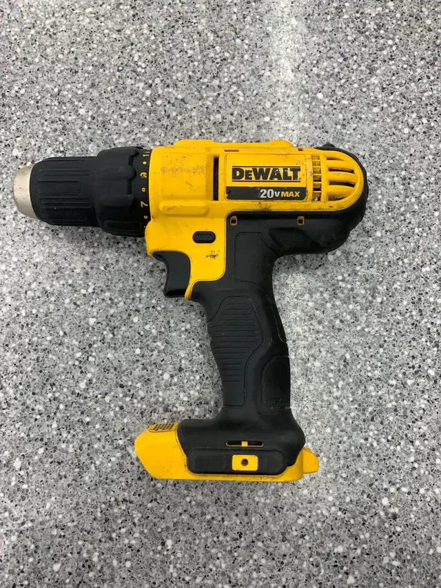 Dewalt DCD771 20V Drill