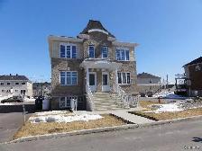 Luxueux condo à Laval, proche de tout - Photo 9