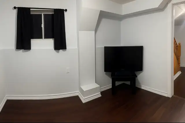 2 Bedroom, 1 bathroom for rent - Square Onr