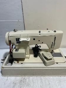 Omega 450 Sewing Machine - Photo 2