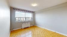 Downtown 2-bed - Cooper & O'Connor ~ Move in November 1st! - Photo 14