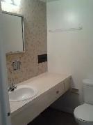 December  two  bed  in  Rockcliffe Park only $1799.00 - Photo 4