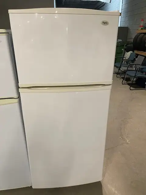 Réfrigérateur blanc 28'' Inglis