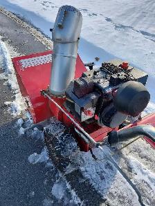 MOBILE SNOWBLOWER SERVICE 289-815-2441, 289-698-5344