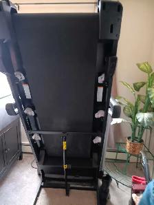 Nordic track 990 tread mill - Photo 2