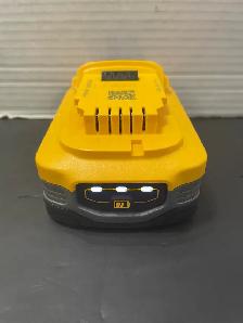 DEWALT 20V POWER-STACK 5AH BATTERY DCBP520 - Photo 3