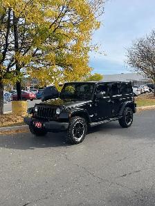 2012 Jeep Wrangler Unlimited ALTITUDE  /  6 SPEED  /  LEATHER