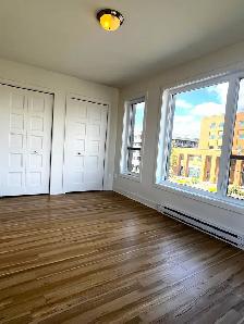 LOGEMENT 3 ½ AVEC BALCON   STATIONNEMENT À LOUER - Photo 7