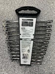 Maximum 12" Metric Wrench Set - Photo 2
