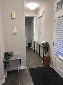 3 bed, 3.5 bath House for rent-clean, no carpet! - Photo 3