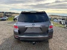2012 Toyota Highlander Hybrid-WARRANTY INC, 2 SETS TIRES, LEATHE - Photo 4