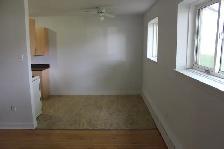 South Osborne 1 Bedroom Apartment for Rent - Photo 3