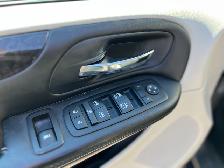 2015 Dodge Grand Caravan MOBILITY WHEELCHAIR ACCESSIBLE VAN-ON - Photo 13