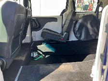 2015 Dodge Grand Caravan MOBILITY WHEELCHAIR ACCESSIBLE VAN-ON - Photo 17