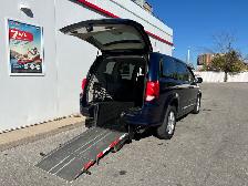2015 Dodge Grand Caravan MOBILITY WHEELCHAIR ACCESSIBLE VAN-ON - Photo 19