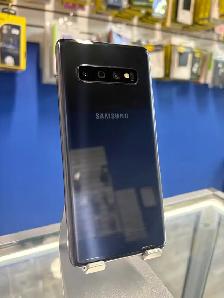 Samsung S10 128gb (Store Warranty)
